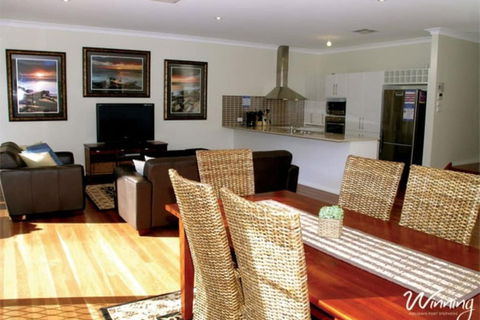 Two Beaches, 74B Blanch Street - Darwin Holiday 6