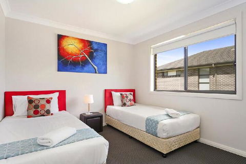 Serviced Houses Casula - Darwin Holiday 4