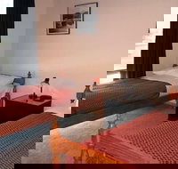 Hazards House - Darwin Holiday