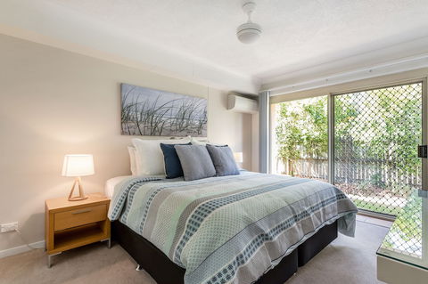 Sea Breeze On Main Beach - Darwin Holiday 4