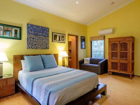 Five Bimba (Tractor House) - Darwin Holiday 0