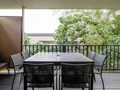 Straddie Beach House 2 - Darwin Holiday 5