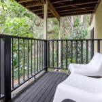 Straddie Beach House 2 - Darwin Holiday 0