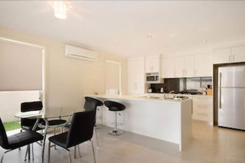 Fringe Apartments - Darwin Holiday 1