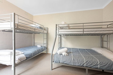 Whalevue - Darwin Holiday 7