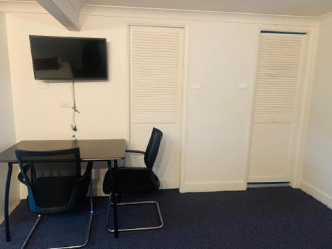 Lake Munmorah Motel - Darwin Holiday 3