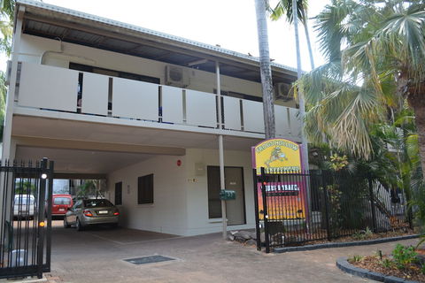 Frogshollow Backpackers - Darwin Holiday 0