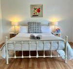 Birchwood Cottage - Darwin Holiday