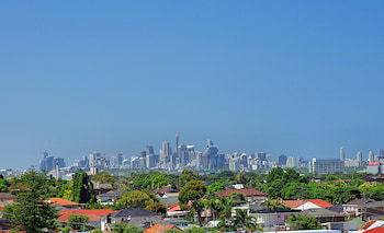 902 At The Plaza - Darwin Holiday 1