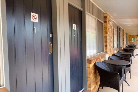 Almond Inn Motel - Darwin Holiday 2