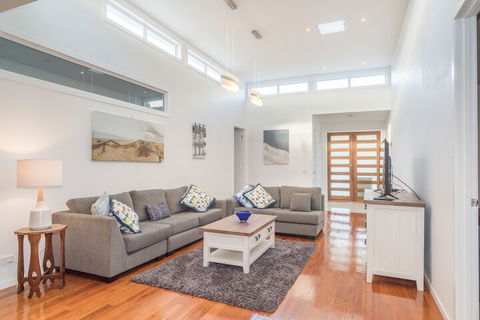 Currawong Close - Rejuvenate Stays - Darwin Holiday 4