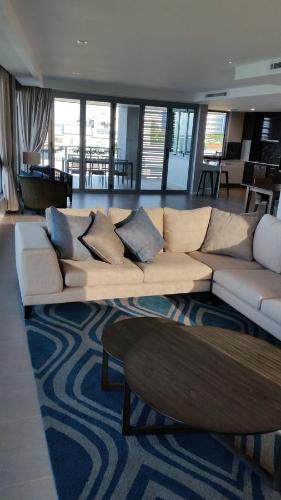 Aqua Aqua Luxury Penthouses - Darwin Holiday 2