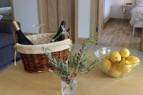 The Grape & Olive At Willunga - Darwin Holiday 1