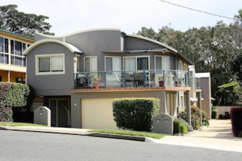 Seafaring At Fingal Bay - Darwin Holiday 0