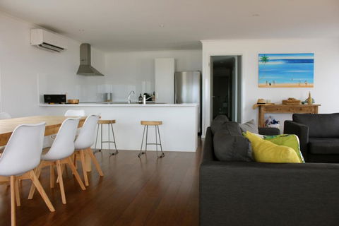 Beach House At Arno - Darwin Holiday 2