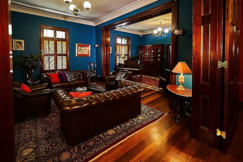 The Regents Park Mansion - Darwin Holiday 5