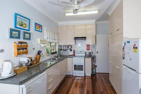 Boonah Hilltop Cottage - Darwin Holiday 1