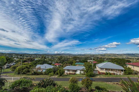 Boonah Hilltop Cottage - Darwin Holiday 5