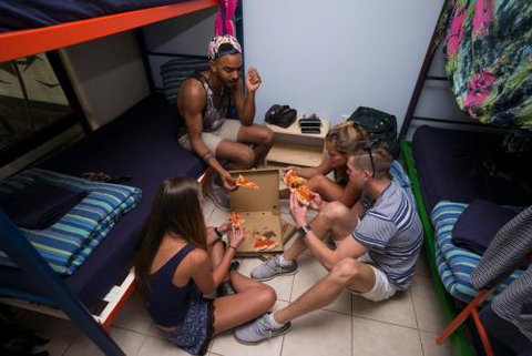 Nimbin Rox YHA - Darwin Holiday 2