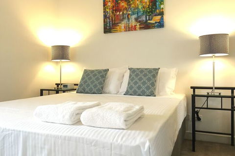 Melbourne SkyHigh Apartments - Darwin Holiday 7