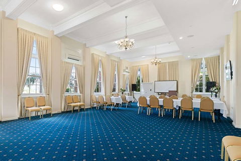 Quality Hotel Regent Rockhampton - Darwin Holiday 12