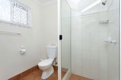 Glenmore Tavern - Darwin Holiday 1