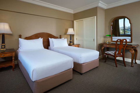 The Stamford Plaza Brisbane - Darwin Holiday 3