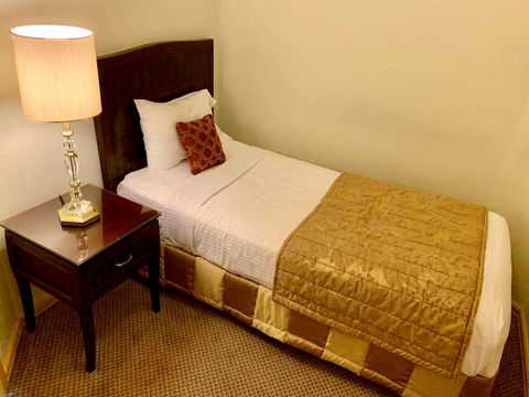 Royal Albert Hotel - Darwin Holiday 2