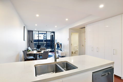 Arise Atlas - Darwin Holiday 12