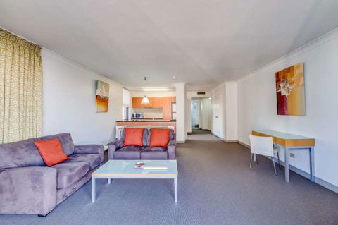 Hillcrest Central Apartment Hotel - Darwin Holiday 4