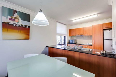 Hillcrest Central Apartment Hotel - Darwin Holiday 11