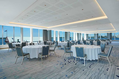DoubleTree by Hilton Perth Waterfront - Darwin Holiday 13
