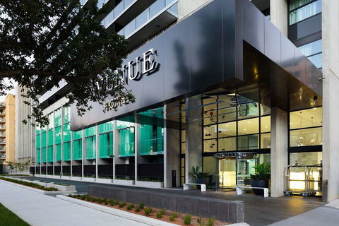 Avenue Hotel Canberra - Darwin Holiday 8