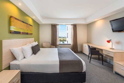 Mantra Tullamarine Hotel - Darwin Holiday 4