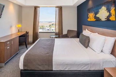 Mantra Tullamarine Hotel - Darwin Holiday 8