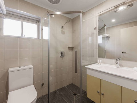 Quality Hotel Melbourne Airport - Darwin Holiday 12