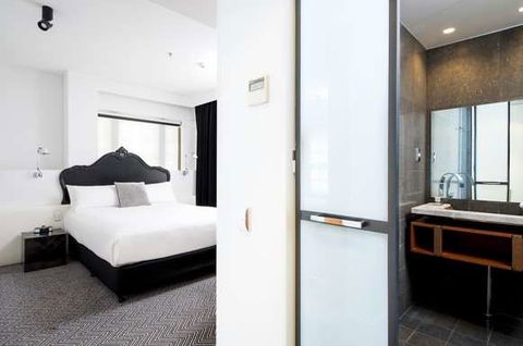 Peppers Gallery Hotel, Canberra - Darwin Holiday 6