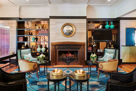 Hotel Kurrajong Canberra - Darwin Holiday 5