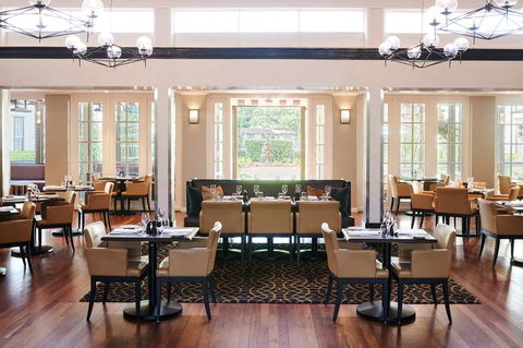 Hotel Kurrajong Canberra - Darwin Holiday 10