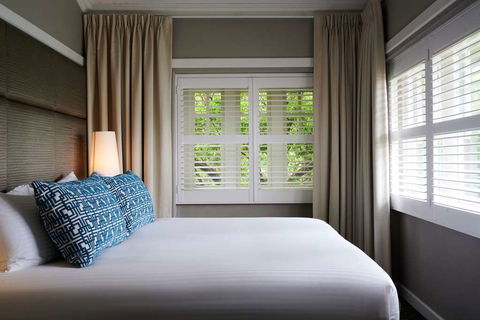 Hotel Kurrajong Canberra - Darwin Holiday 12