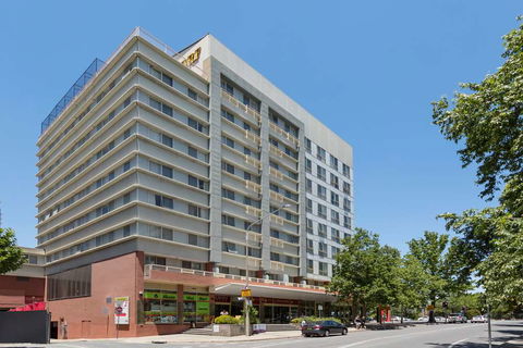Nesuto Canberra Apartment Hotel - Darwin Holiday 0