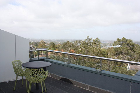 Hotel Urban St Leonards - Darwin Holiday 2