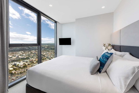 Imagine Lighthouse - Darwin Holiday 4