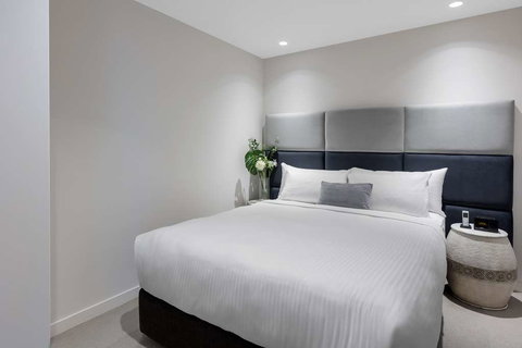 Imagine Lighthouse - Darwin Holiday 7