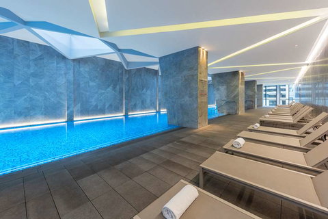 Imagine Lighthouse - Darwin Holiday 9