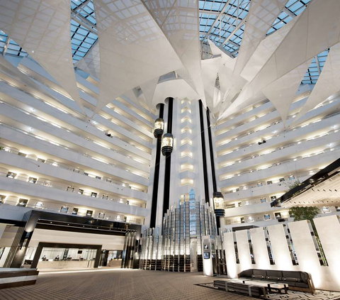 Crown Metropol Perth - Darwin Holiday 1