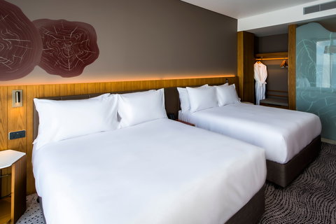 Crowne Plaza Hobart - Darwin Holiday 6