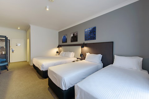 Quality Hotel CKS Sydney Airport - Darwin Holiday 6