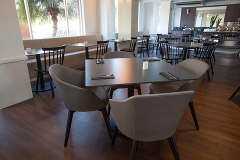 Quality Hotel CKS Sydney Airport - Darwin Holiday 10