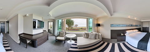 Sheraton Grand Mirage Resort, Gold Coast - Darwin Holiday 13